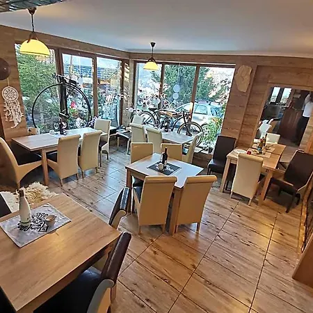 Udany Obok Gondoli Couette-café 3*