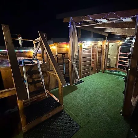 Udany Obok Gondoli
